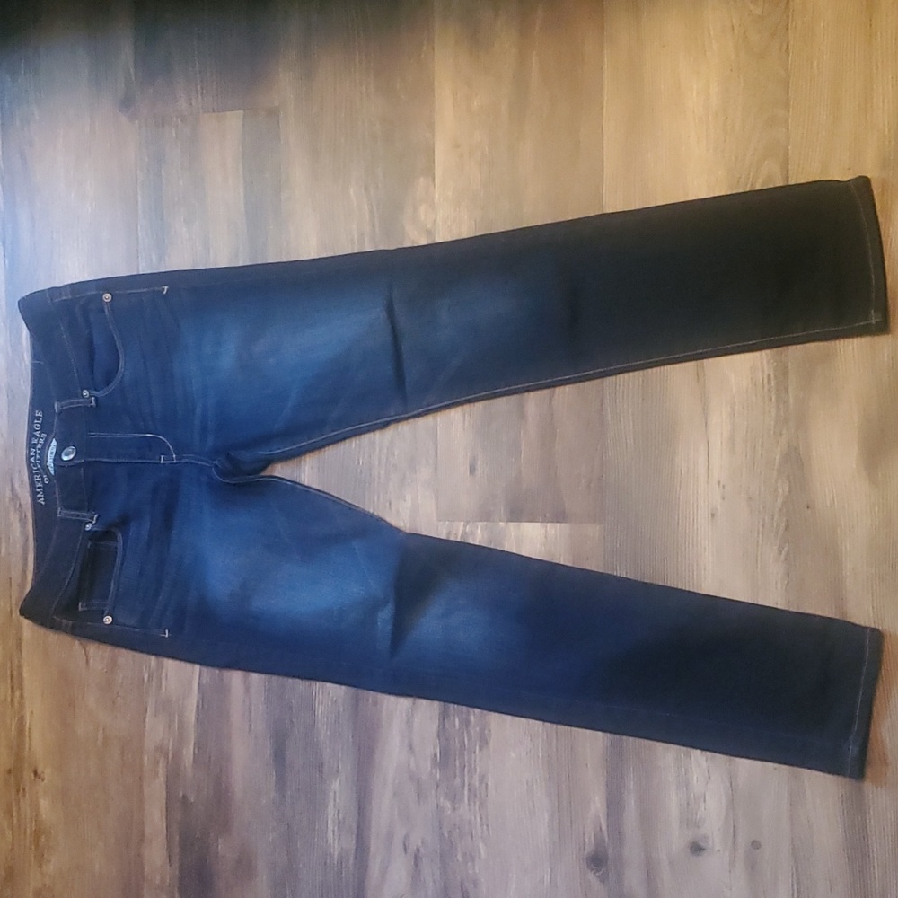 American Eagle women's skinny super stretch jeans size 10 dark wash